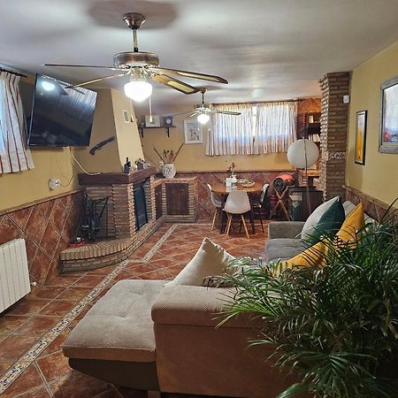 Apto-En El Bajo De La Casa-Estilo Rustico En Dilar Luaran gambar