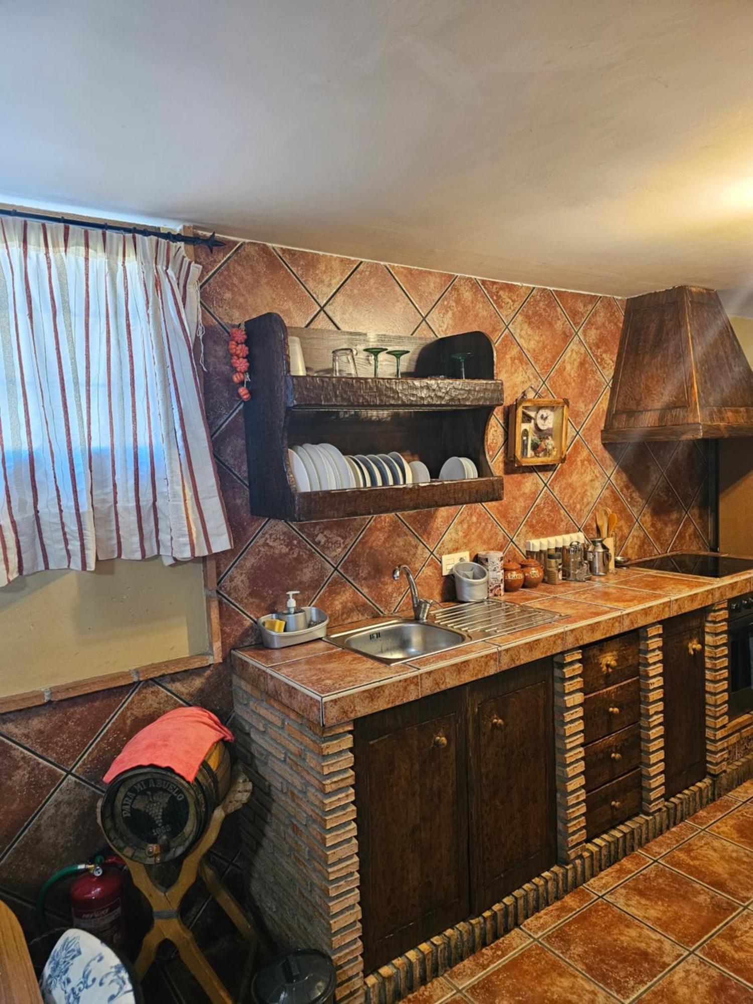 Apto-En El Bajo De La Casa-Estilo Rustico En Dilar Luaran gambar